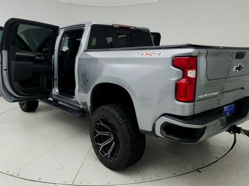 Used 2025 Chevrolet Silverado 1500 RST w/ Convenience Package II AWD/4WD image 12