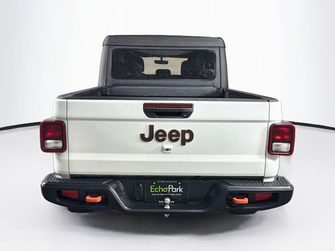 Used 2022 Jeep Gladiator Mojave AWD/4WD image 7