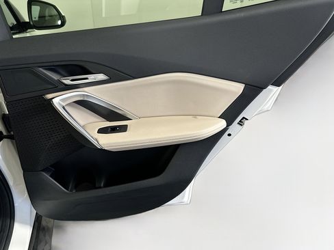 Used 2025 BMW X2 xDrive28i image 31