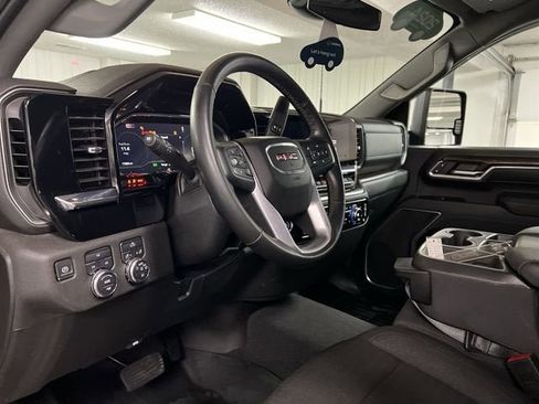 Certified 2024 GMC Sierra 2500 SLE w/ SLE Convenience Package image 10