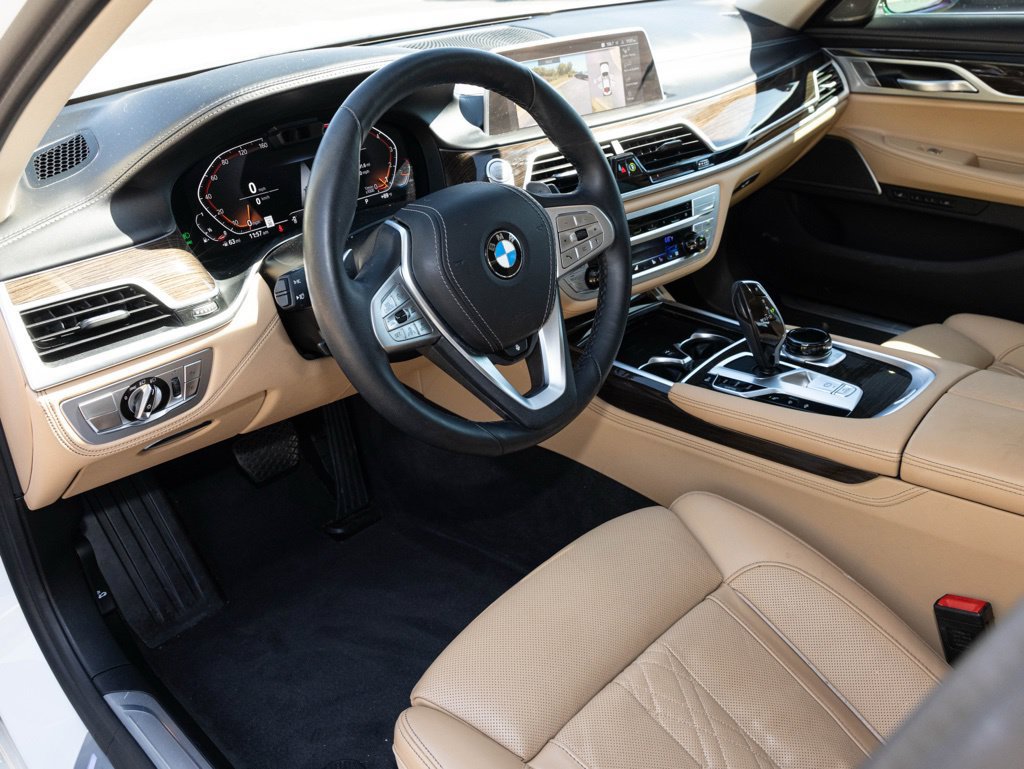 Used 2021 BMW 750i xDrive w/ Luxury Rear Seating Package AWD/4WD image 21