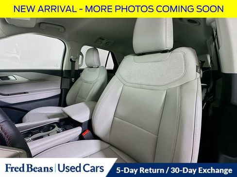 Used 2026 Ford Explorer Active w/ Active Comfort Package AWD/4WD image 14