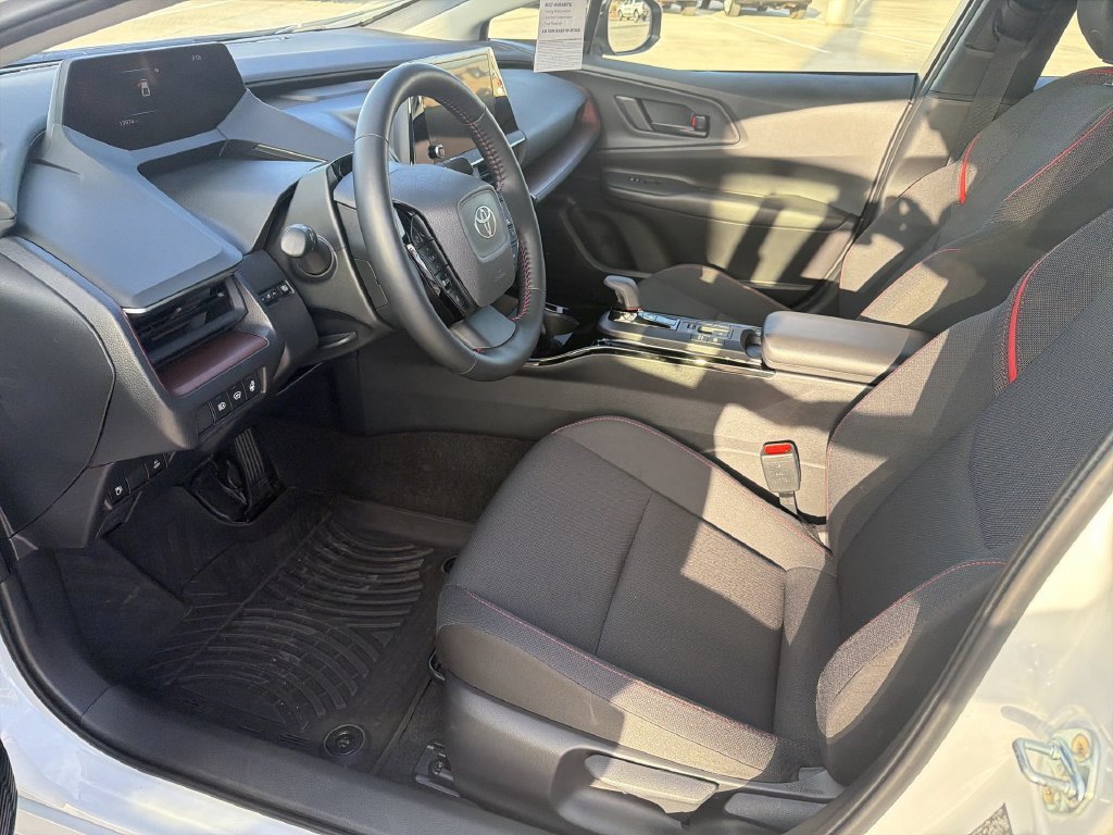 Certified 2026 Toyota Prius Plug-In Hybrid FWD image 25