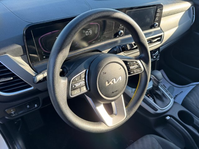 Used 2024 Kia Seltos LX AWD/4WD image 13