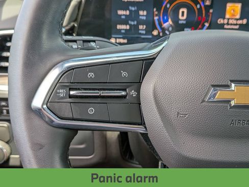 Used 2026 Chevrolet Suburban LS RWD image 21