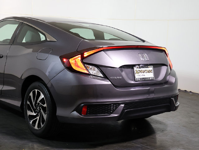 Used 2018 Honda Civic LX image 11