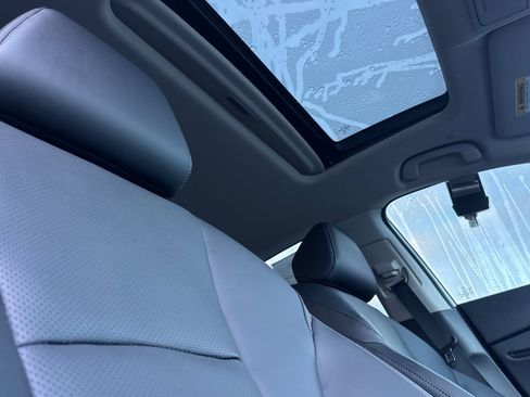 Used 2023 Honda Accord Touring image 15