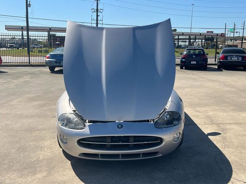 Used 2006 Jaguar XK8 Coupe image 29