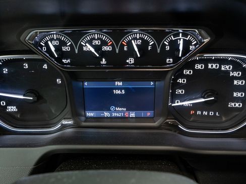 Used 2023 GMC Sierra 2500 AT4 image 27