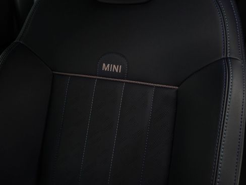 Used 2025 MINI Cooper S image 27