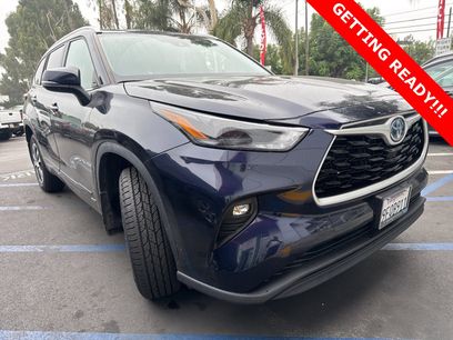 Used 2023 Toyota Highlander XLE