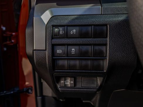 Used 2025 Toyota Tacoma TRD Off-Road image 22