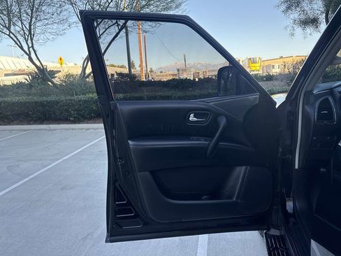 Used 2021 Nissan Armada SV w/ SV Appearance Package image 20