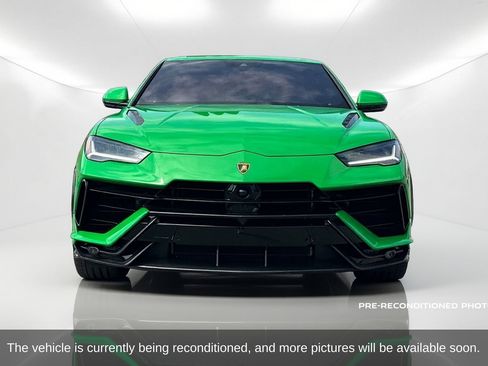Used 2024 Lamborghini Urus Performante AWD/4WD image 9