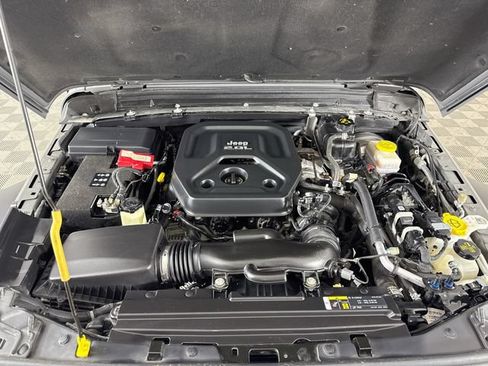 Used 2020 Jeep Wrangler Sport AWD/4WD image 25