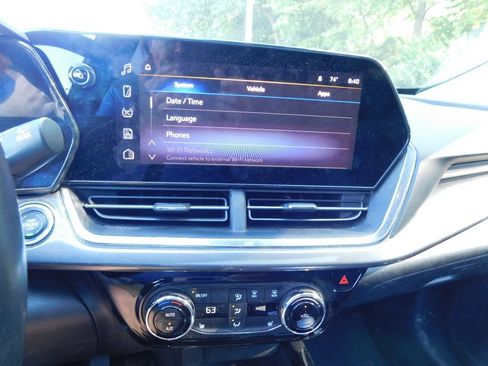 Certified 2024 Chevrolet Trax ACTIV w/ Sunroof Package FWD image 10