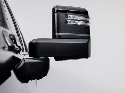 Used 2025 GMC Sierra 2500 AT4 w/ AT4 Premium Plus Package image 8