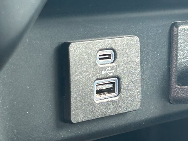 Used 2022 Ford F150 XLT w/ Equipment Group 302A High AWD/4WD image 18