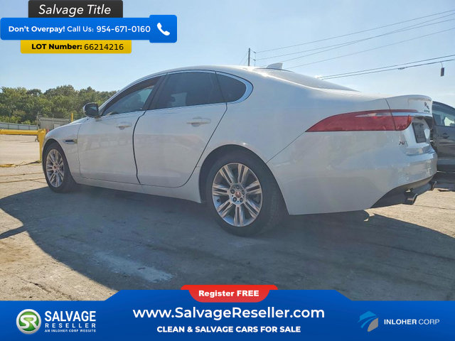 Used 2017 Jaguar XF Premium RWD image 3