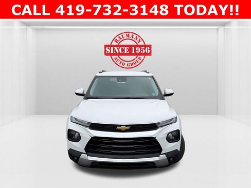 Used 2022 Chevrolet TrailBlazer LT image 2