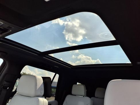 Used 2026 Chevrolet Tahoe Premier image 12