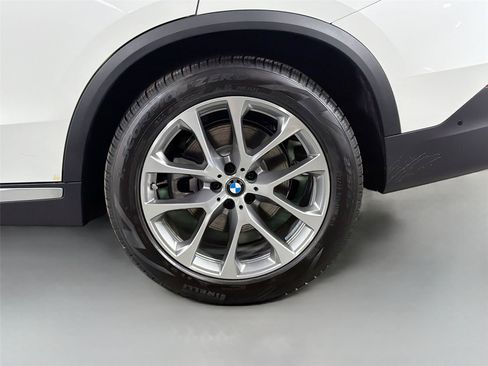 New 2026 BMW X5 xDrive40i w/ Climate Comfort Package AWD/4WD image 29