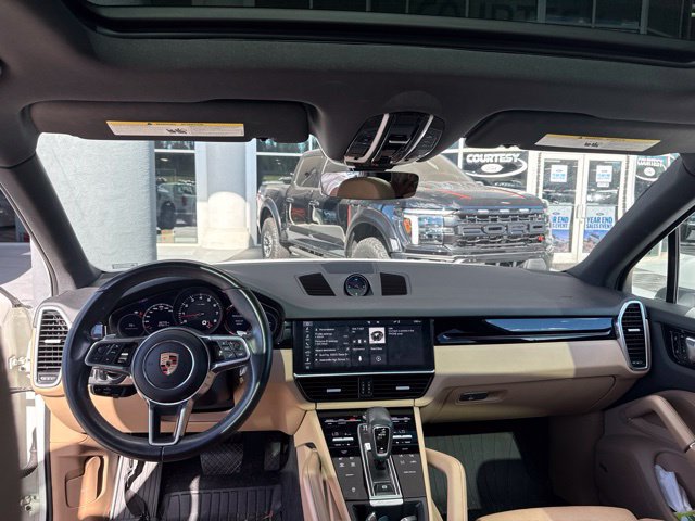 Used 2020 Porsche Cayenne AWD/4WD image 13
