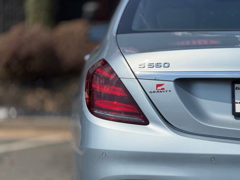 Used 2019 Mercedes-Benz S 560 Sedan image 15
