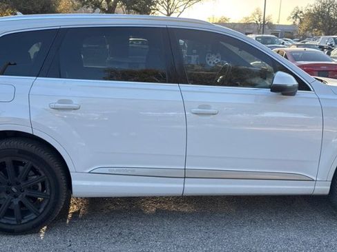 Used 2017 Audi Q7 2.0T Premium Plus w/ Premium Plus Package image 9
