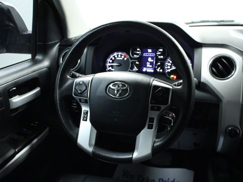 Used 2019 Toyota Tundra SR5 AWD/4WD image 17