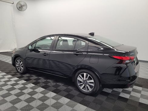 Used 2024 Nissan Versa SV FWD image 3
