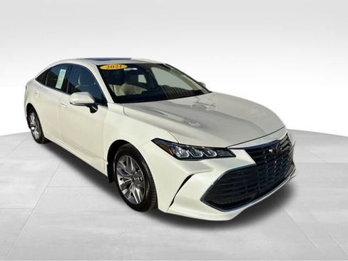 Used 2021 Toyota Avalon XLE image 8