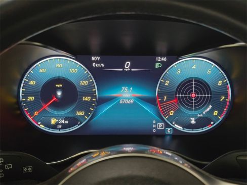 Used 2021 Mercedes-Benz GLC 300 4MATIC w/ AMG Line image 25