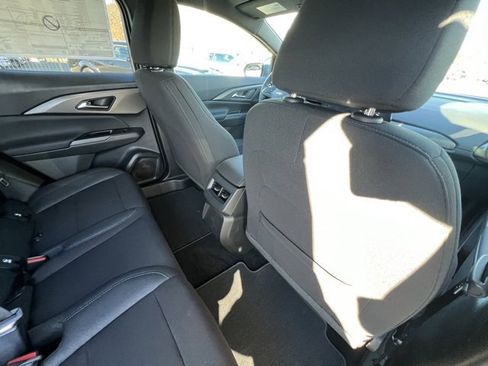 New 2026 Chevrolet Equinox EV LT image 30