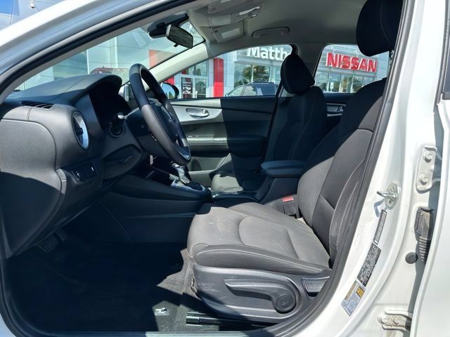 Used 2024 Kia Forte LXS FWD image 11