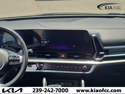 Certified 2025 Kia Sportage EX FWD image 17