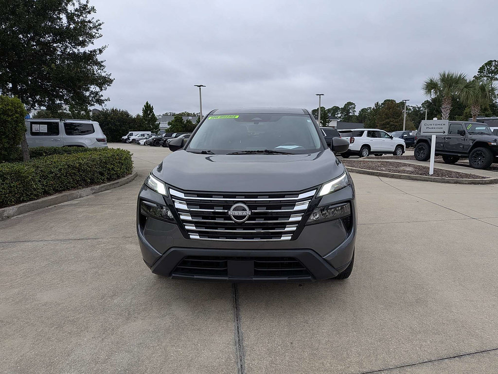 Used 2025 Nissan Rogue S FWD image 9