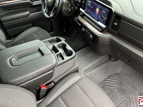 Used 2024 Chevrolet Silverado 3500 LT w/ All Star Edition image 20