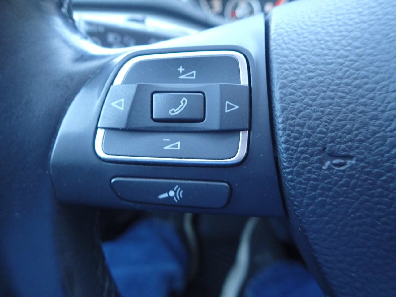 Used 2012 Volkswagen Passat 2.5 SE FWD image 14