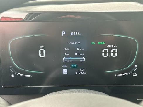 Used 2023 Kia Sportage LX image 16