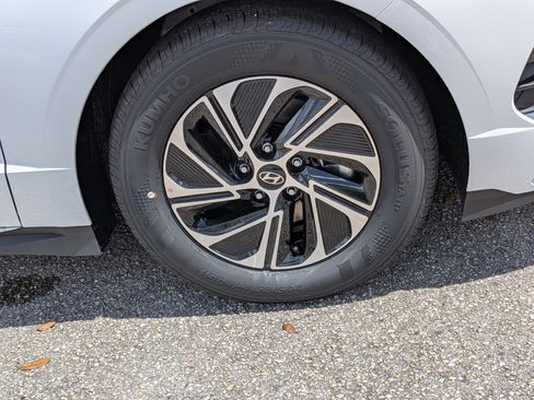New 2026 Hyundai Sonata SEL FWD image 11