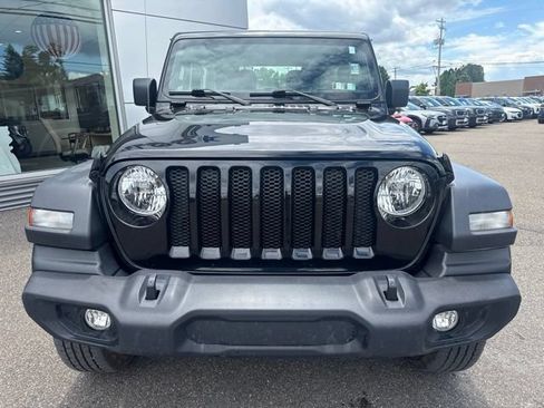 Used 2023 Jeep Wrangler Sport AWD/4WD image 3