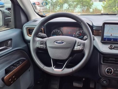 Used 2024 Ford Maverick Lariat AWD/4WD image 13