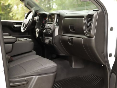 Used 2022 Chevrolet Silverado 1500 Custom AWD/4WD image 28