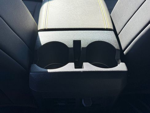 Used 2024 Chevrolet Colorado ZR2 w/ ZR2 Convenience Package III image 21