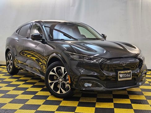 Used 2021 Ford Mustang Mach-E Premium image 1