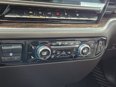 Certified 2023 GMC Sierra 1500 SLE RWD image 27