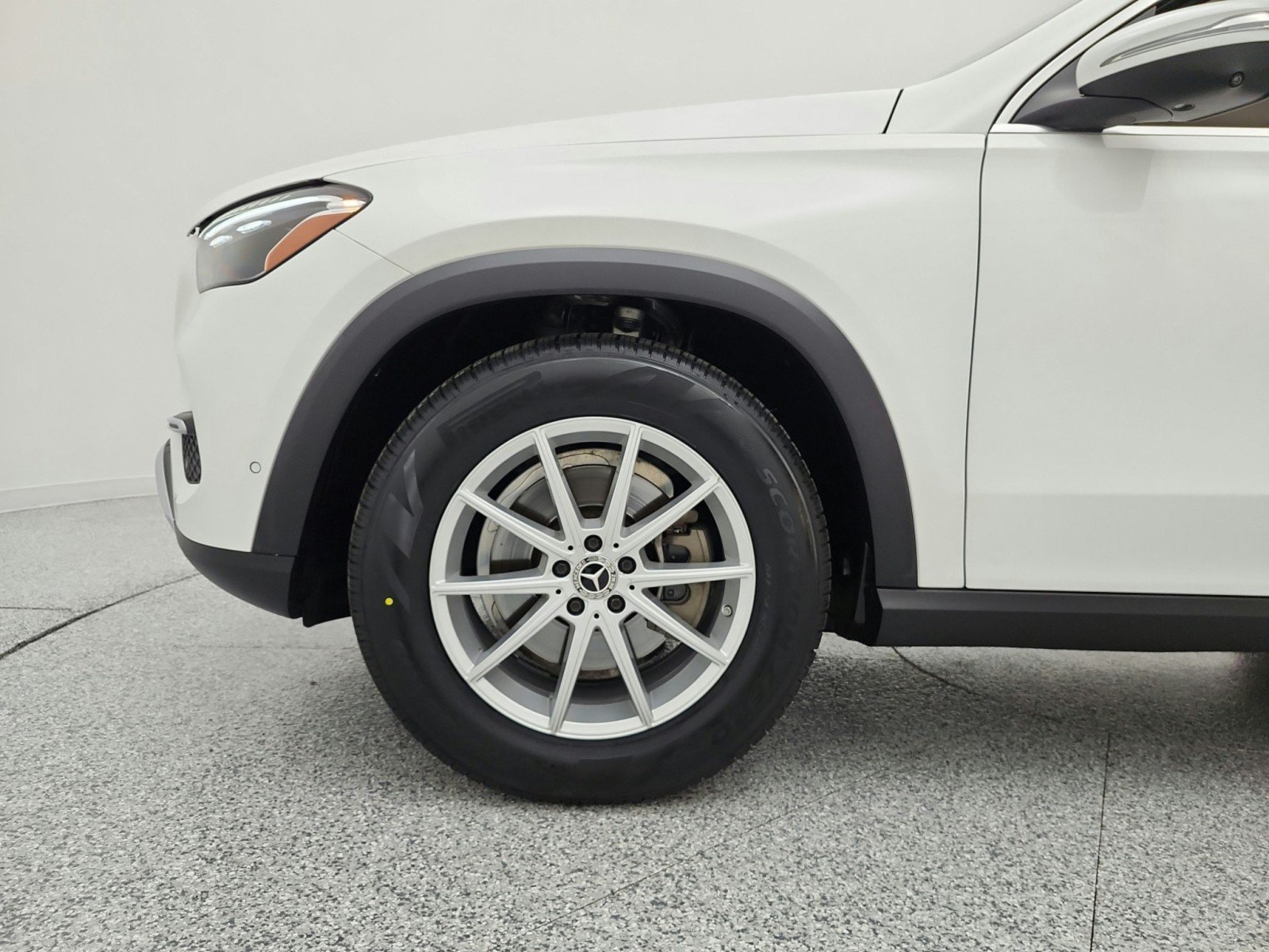 Certified 2025 Mercedes-Benz GLE 350 4MATIC image 19