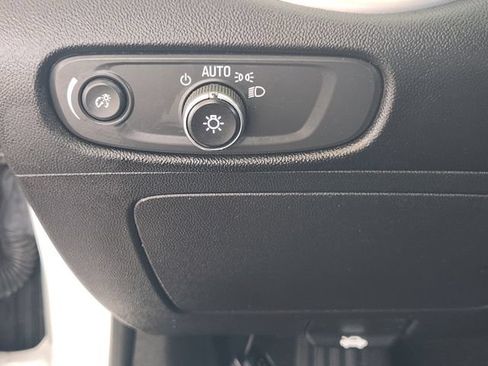 Used 2025 Chevrolet Malibu LT FWD image 20