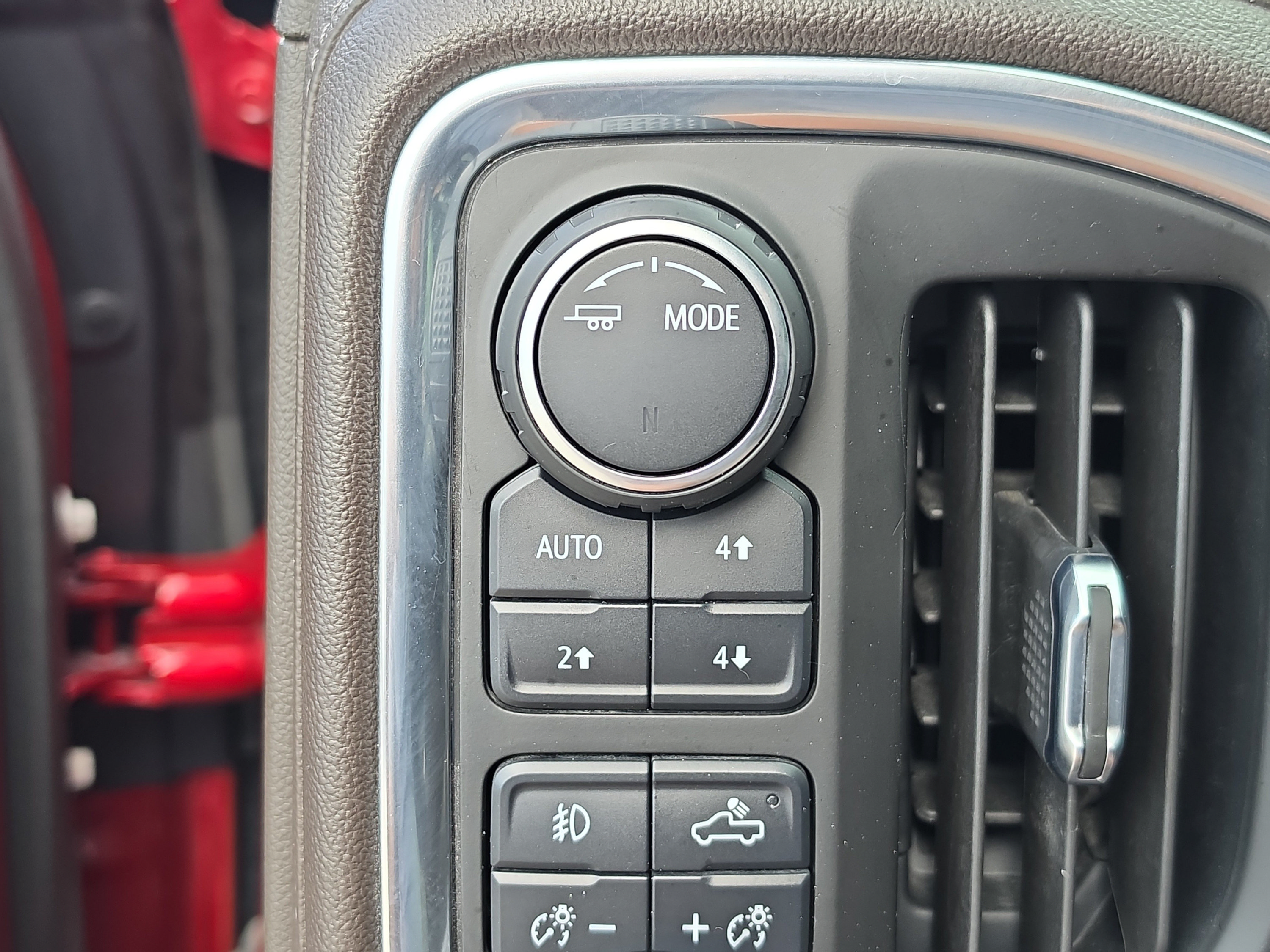 Used 2021 Chevrolet Silverado 1500 RST AWD/4WD image 31
